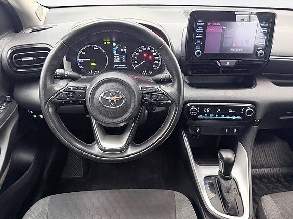 Vehicle Image 17