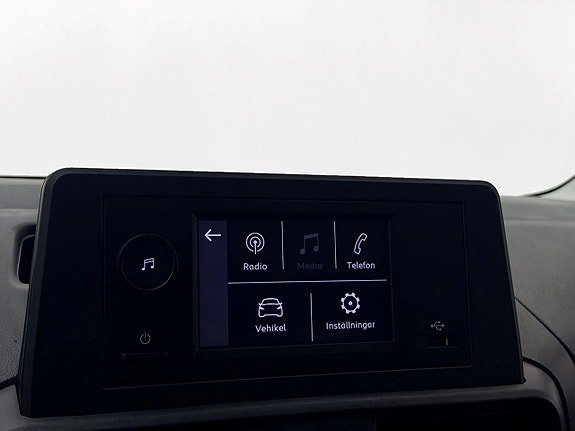 Vehicle Image 24