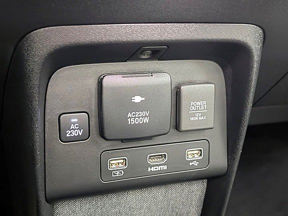 Vehicle Image 26
