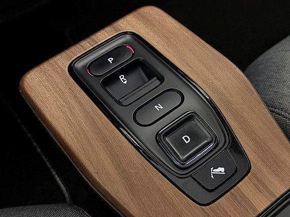 Vehicle Image 27