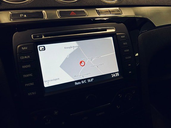 Vehicle Image 17
