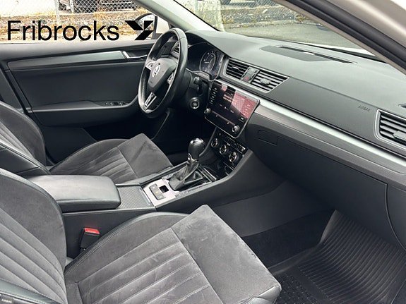 Vehicle Image 26