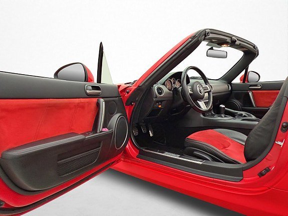 Vehicle Image 12