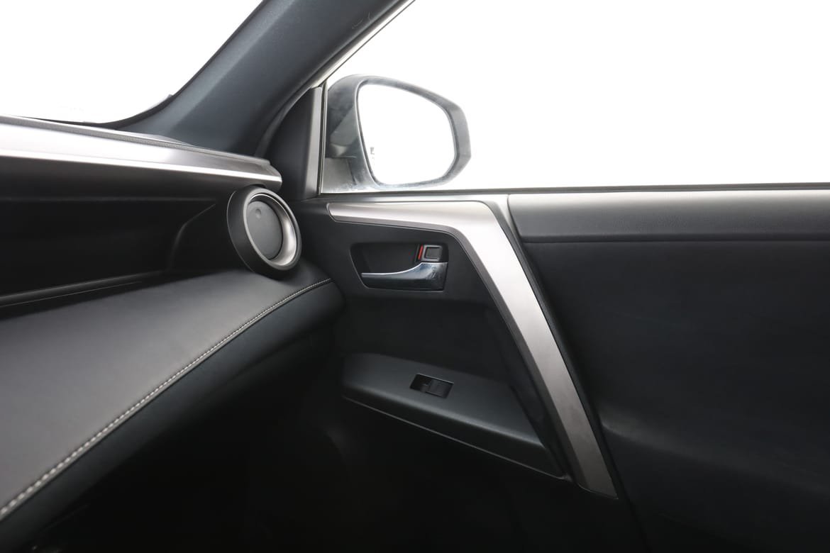 Vehicle Image 35