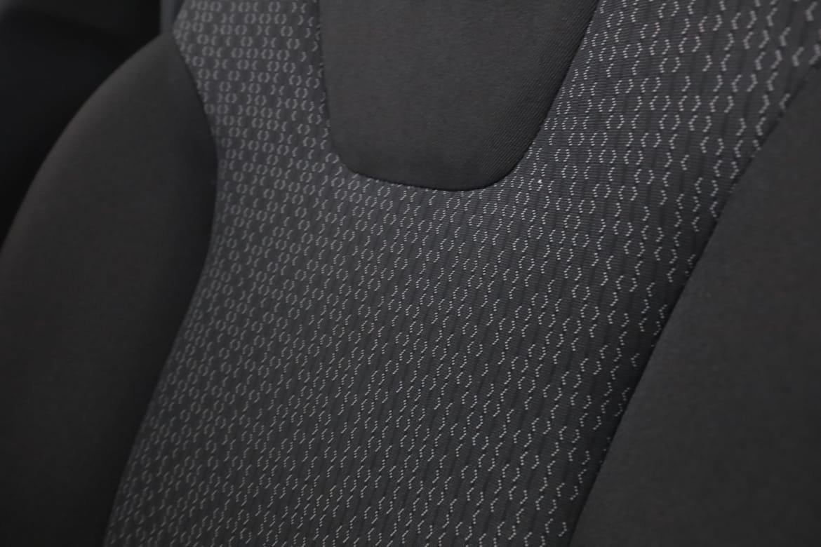Vehicle Image 32