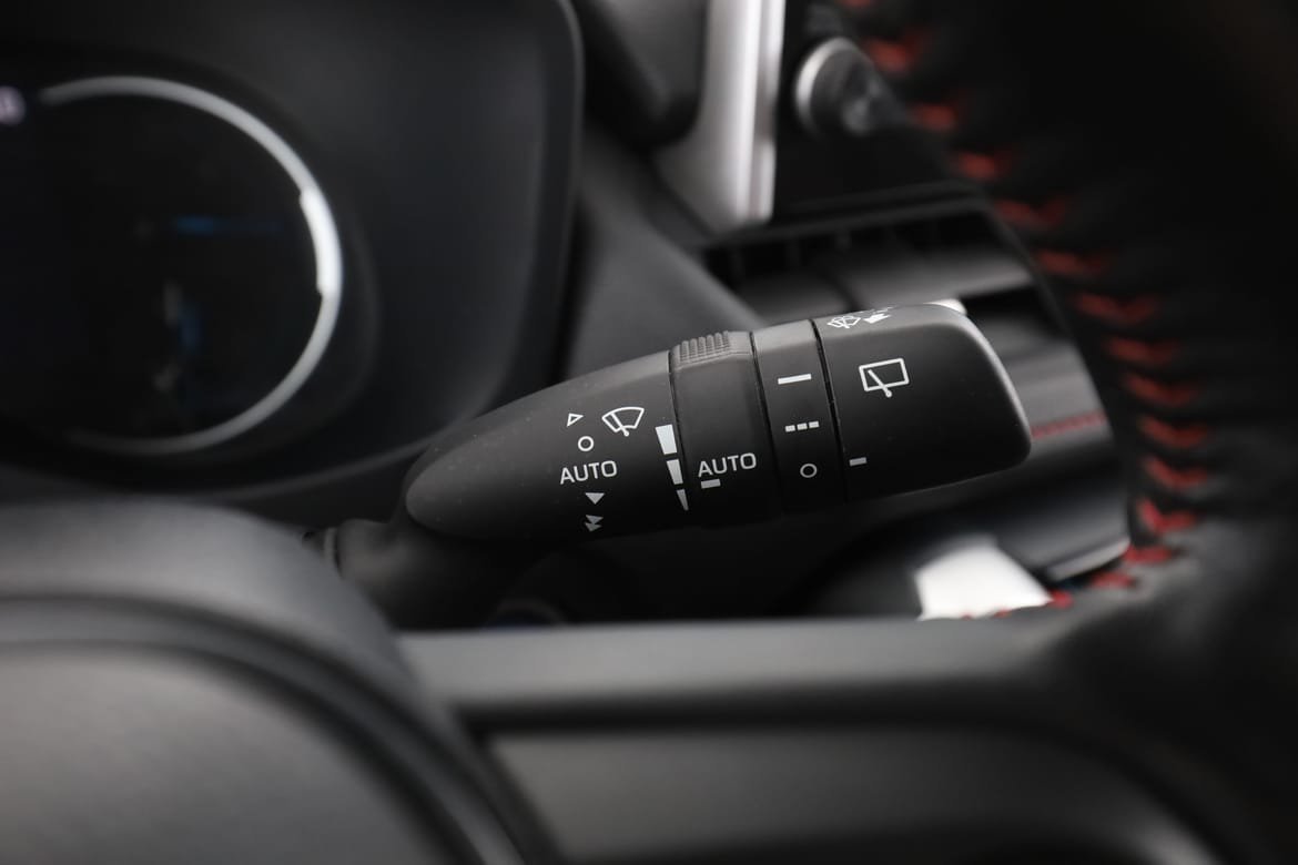 Vehicle Image 25