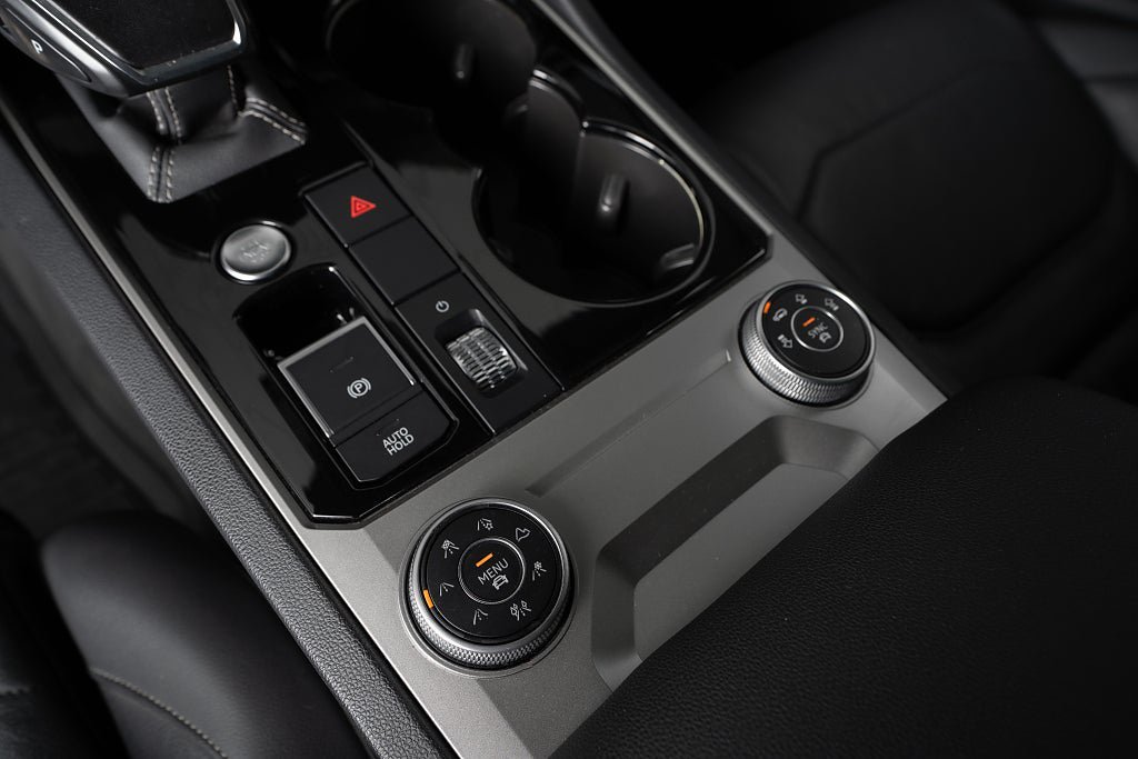 Vehicle Image 18