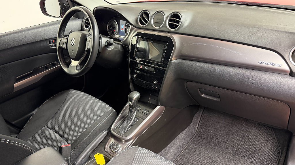 Vehicle Image 7