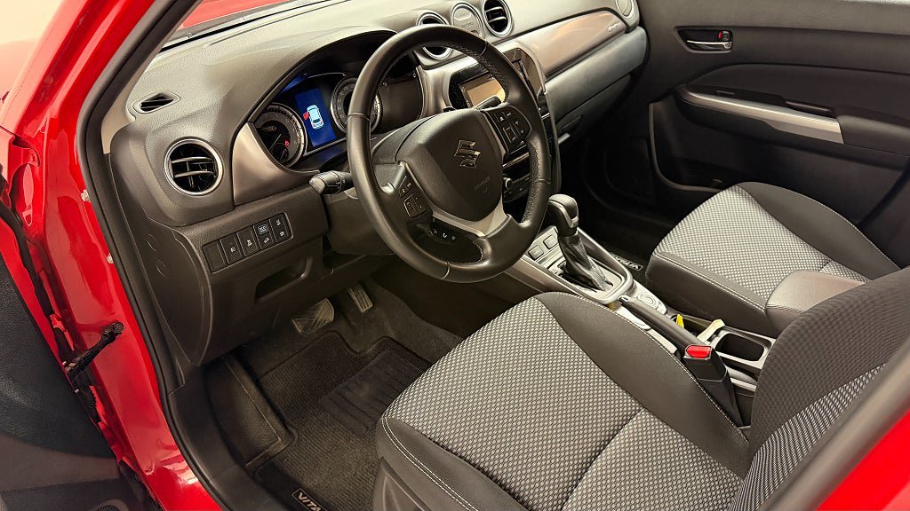 Vehicle Image 8