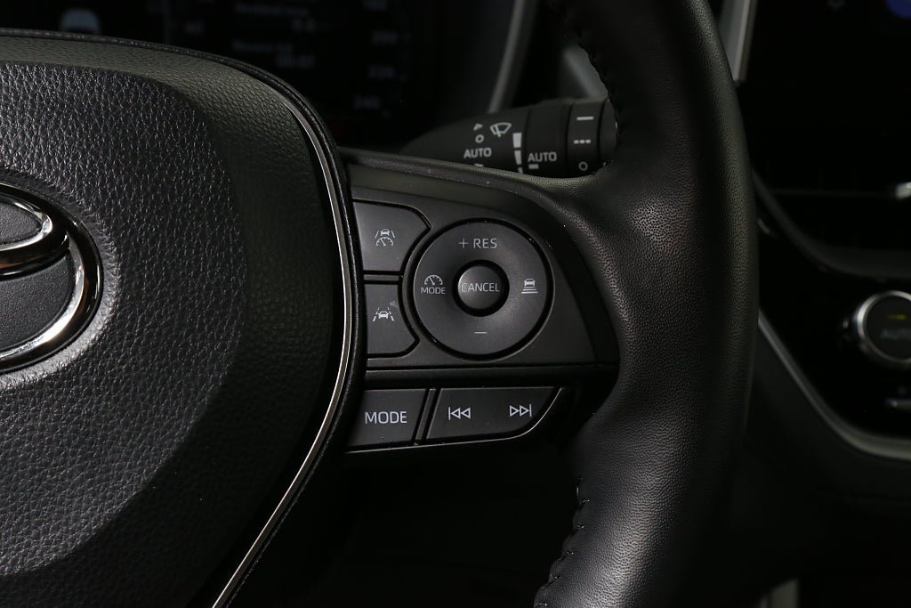 Vehicle Image 17