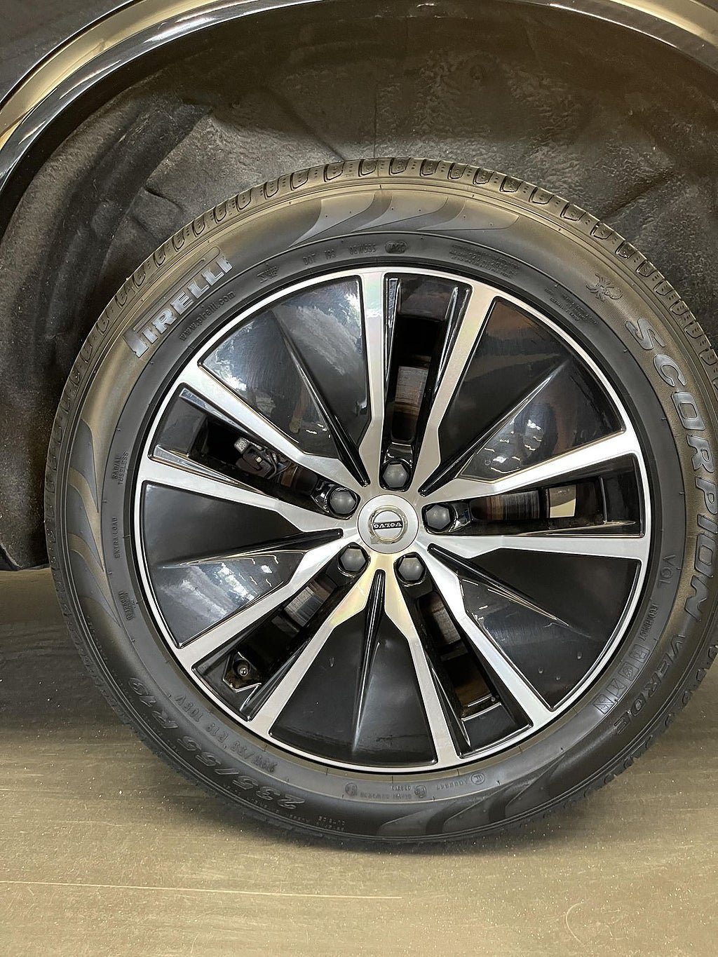 Vehicle Image 14
