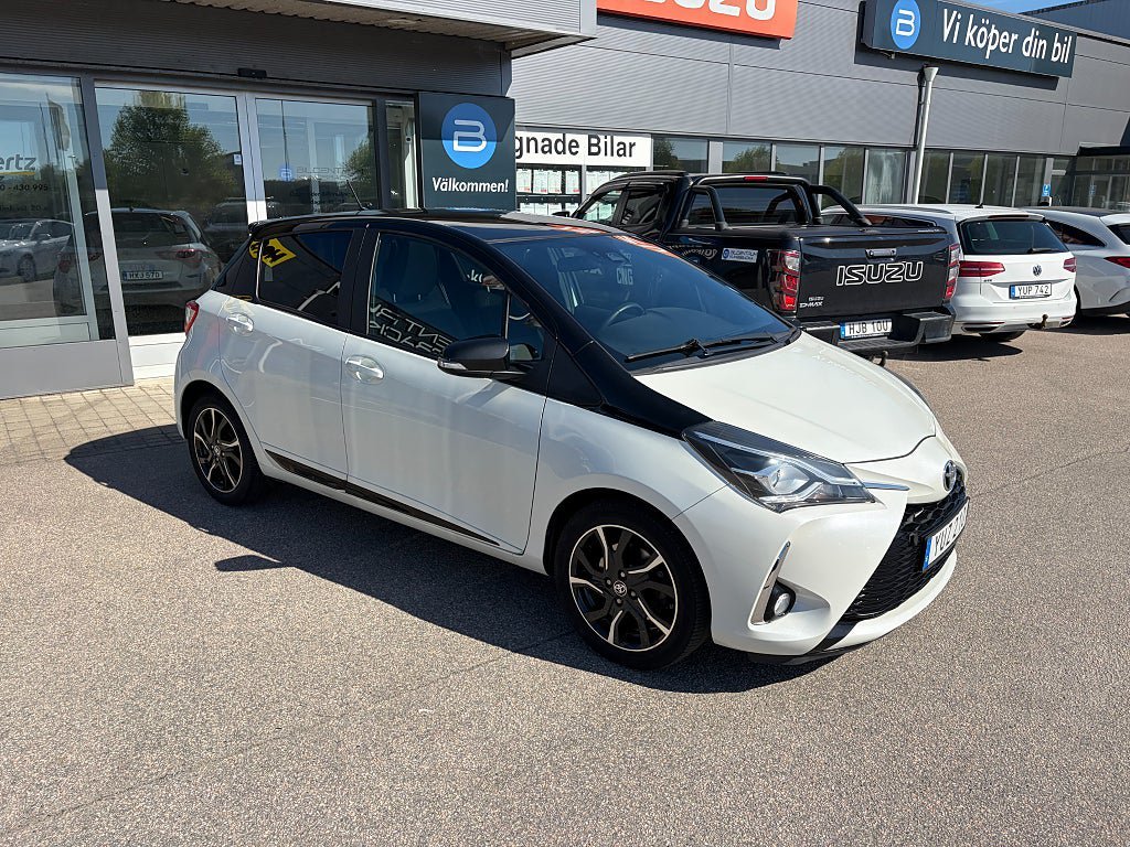 Vehicle Image 4