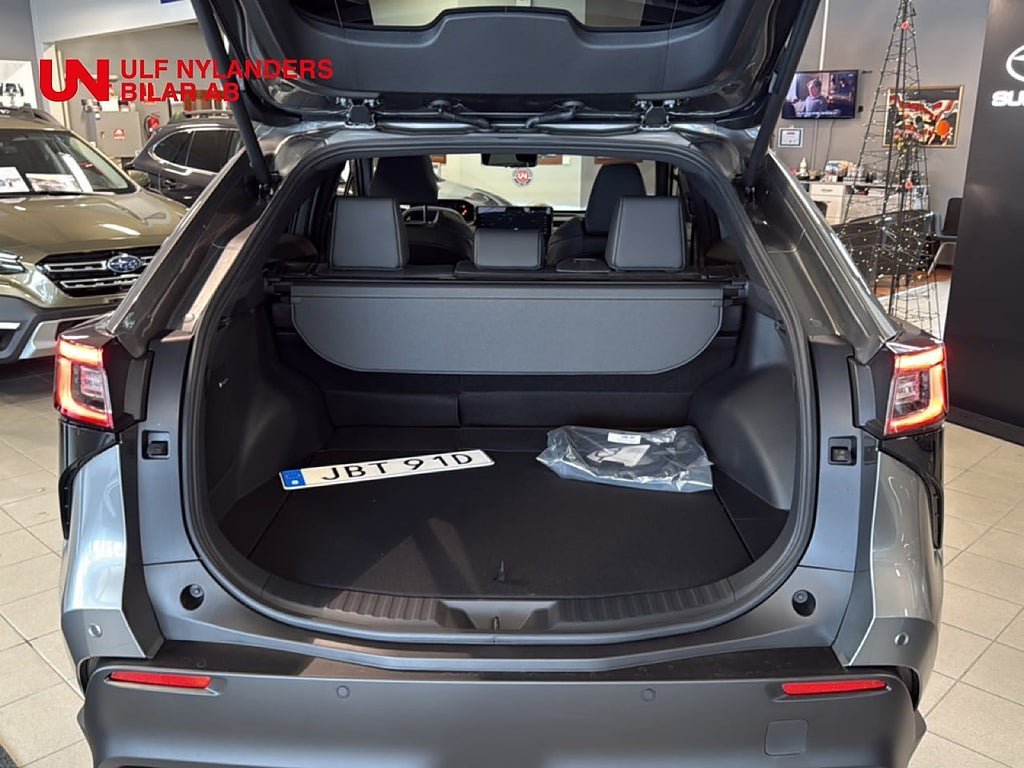 Vehicle Image 7