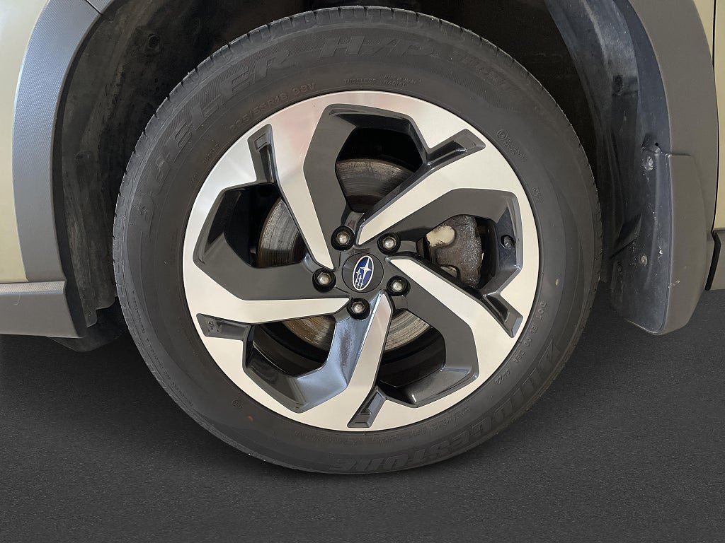 Vehicle Image 15