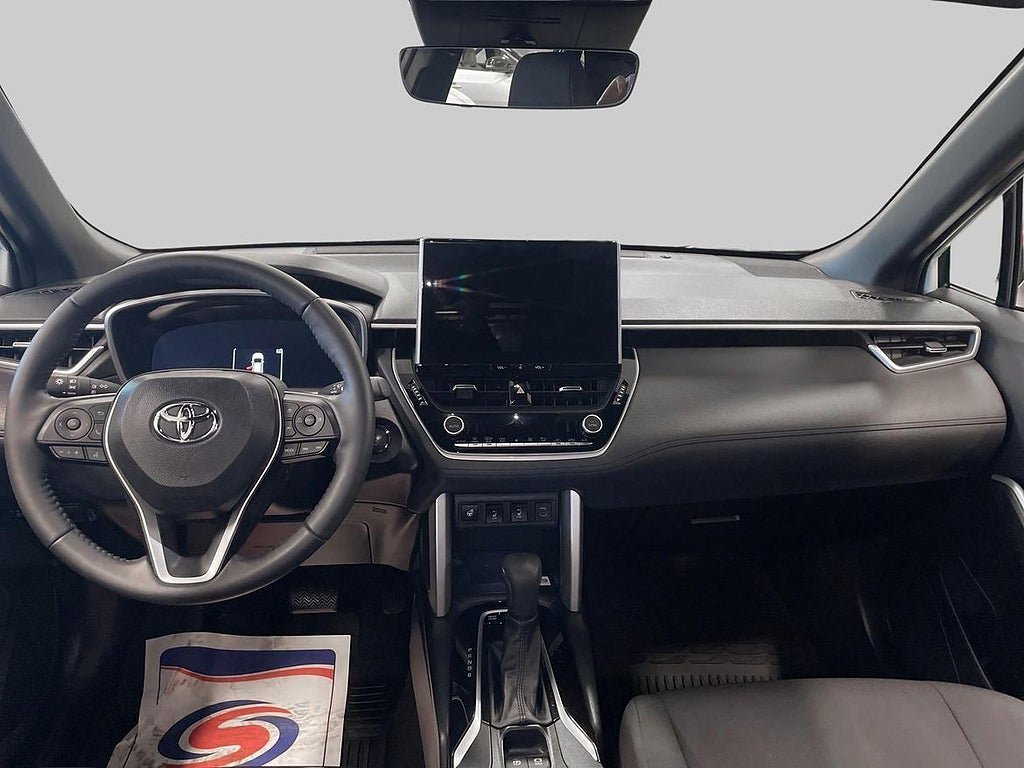 Vehicle Image 11