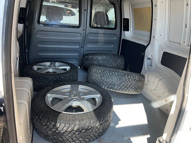 Vehicle Image 8