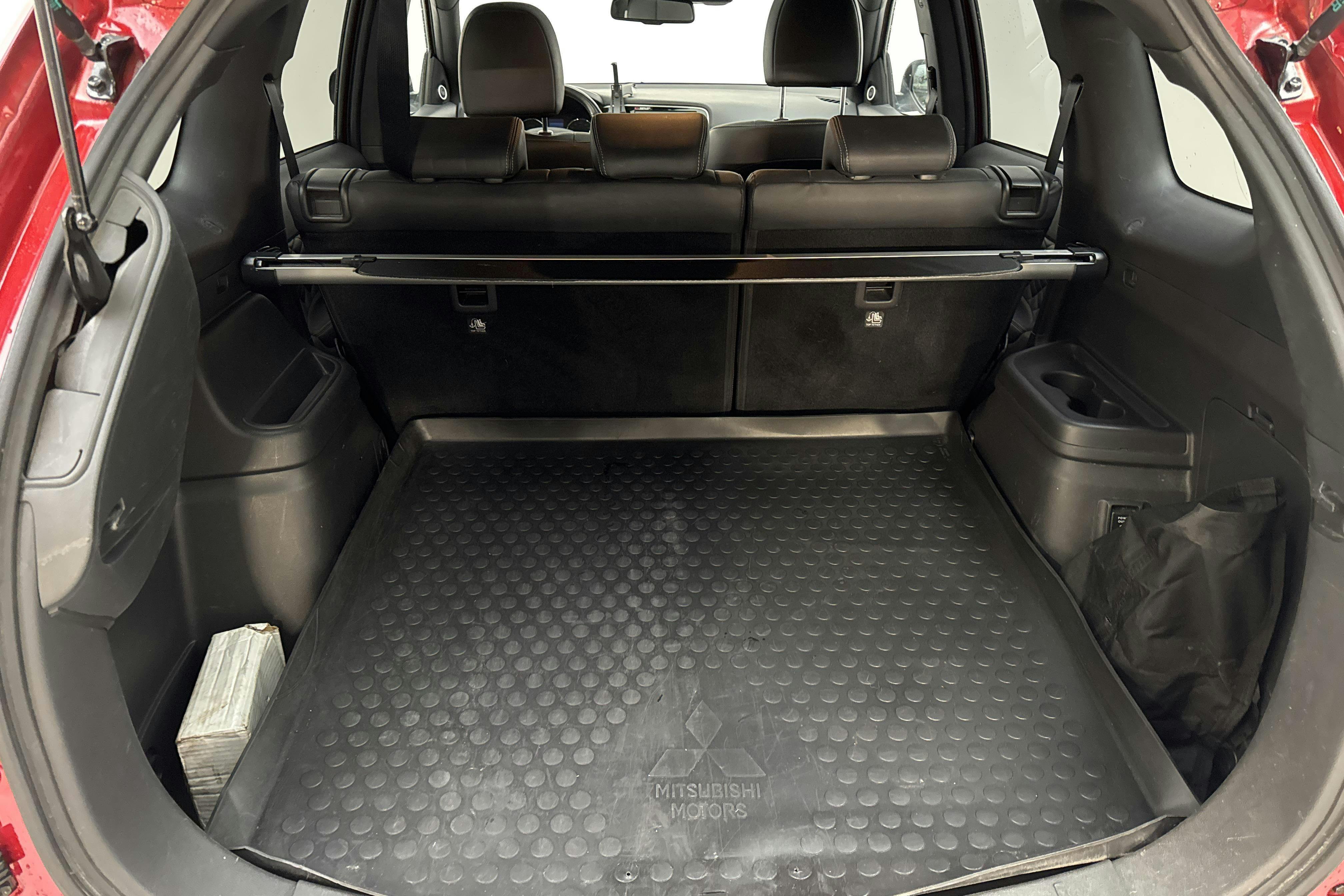Vehicle Image 9