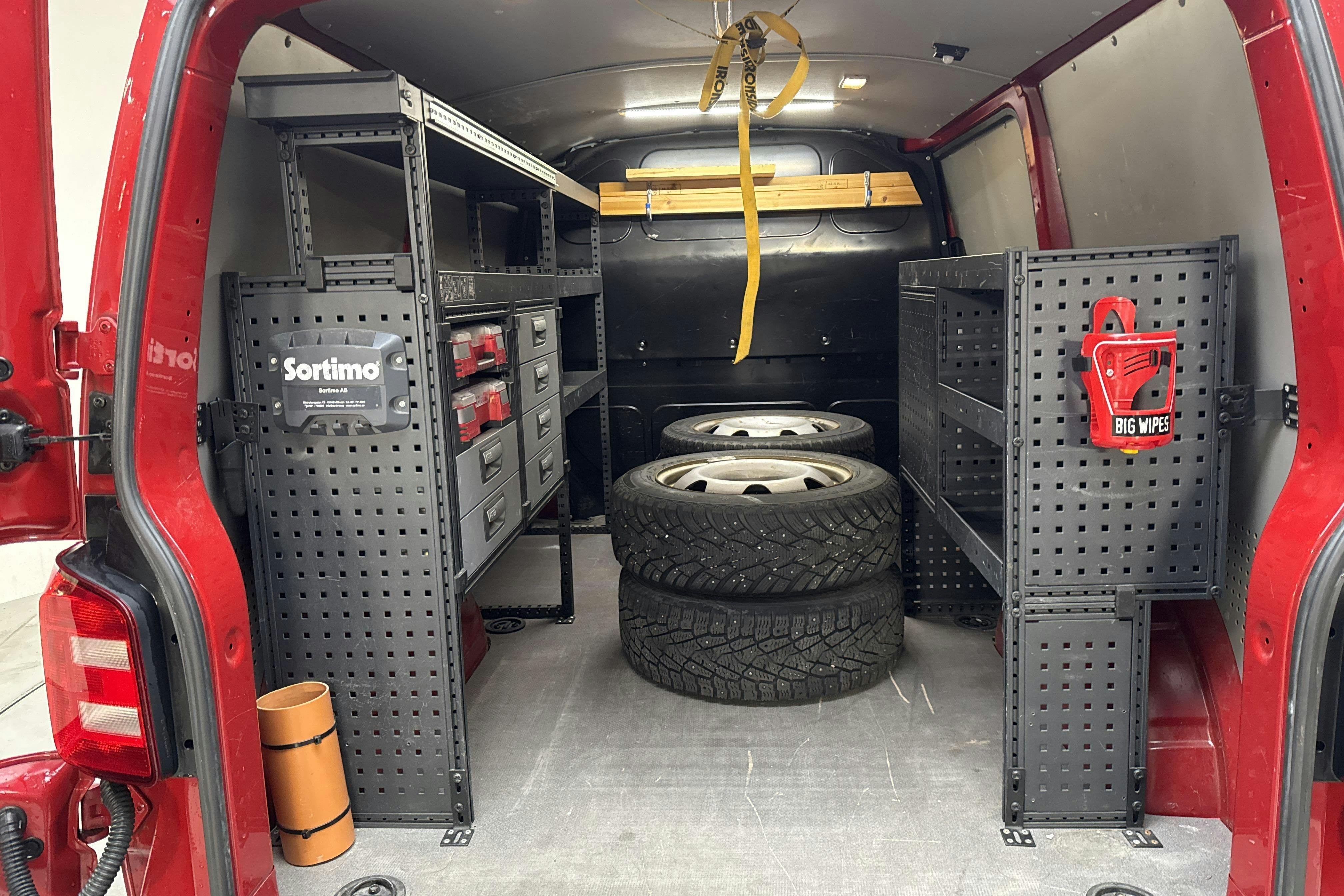 Vehicle Image 8