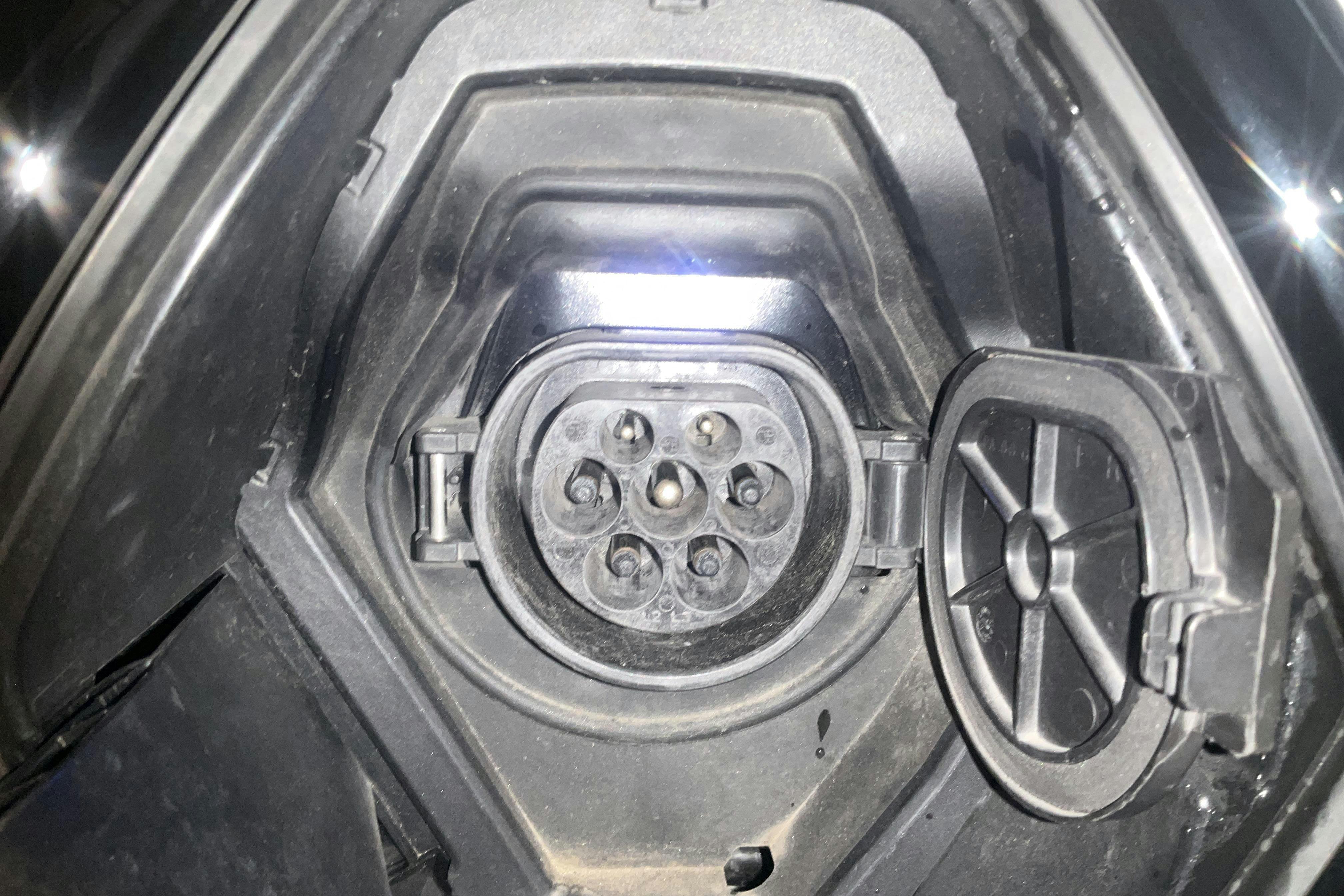 Vehicle Image 13