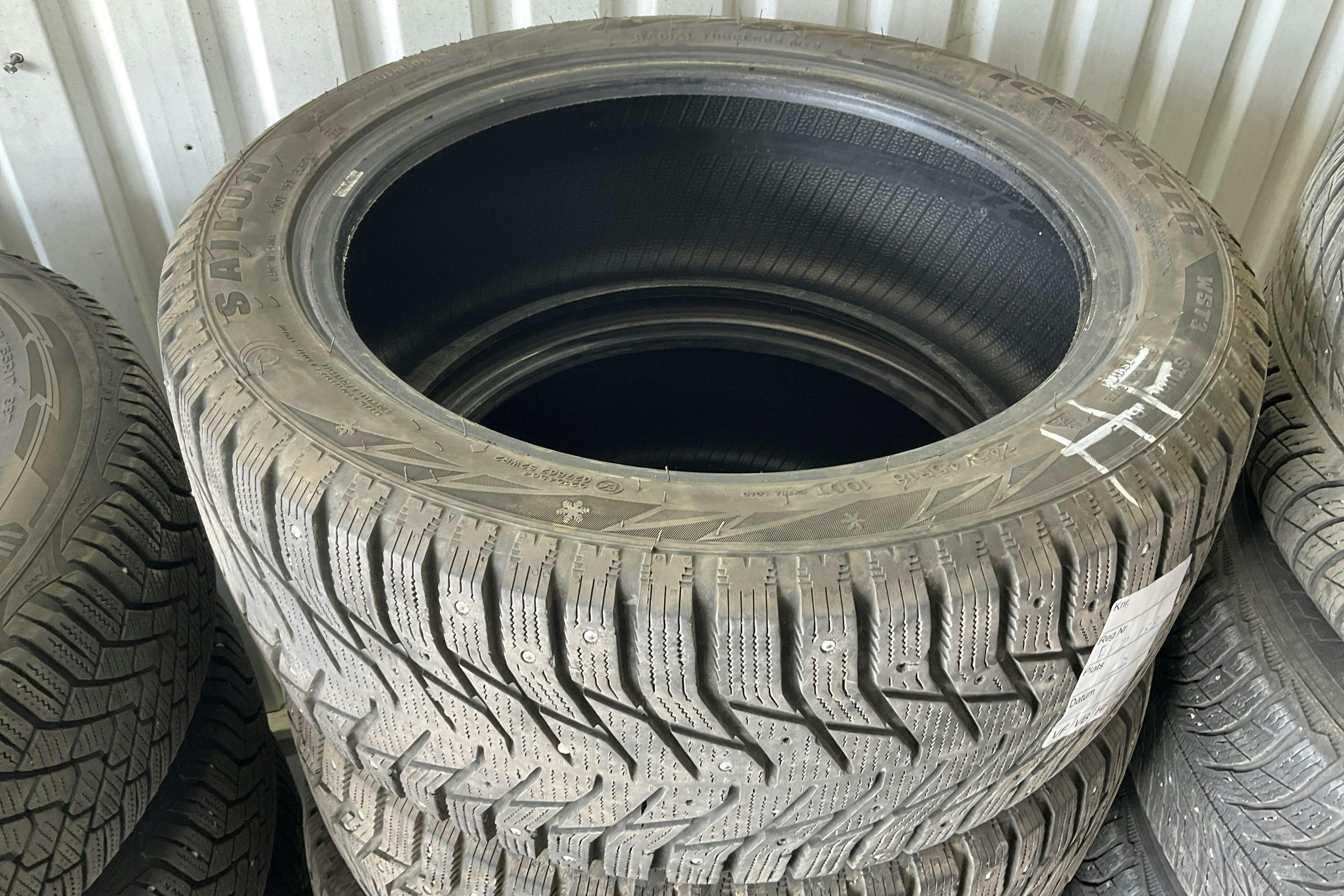 Vehicle Image 11