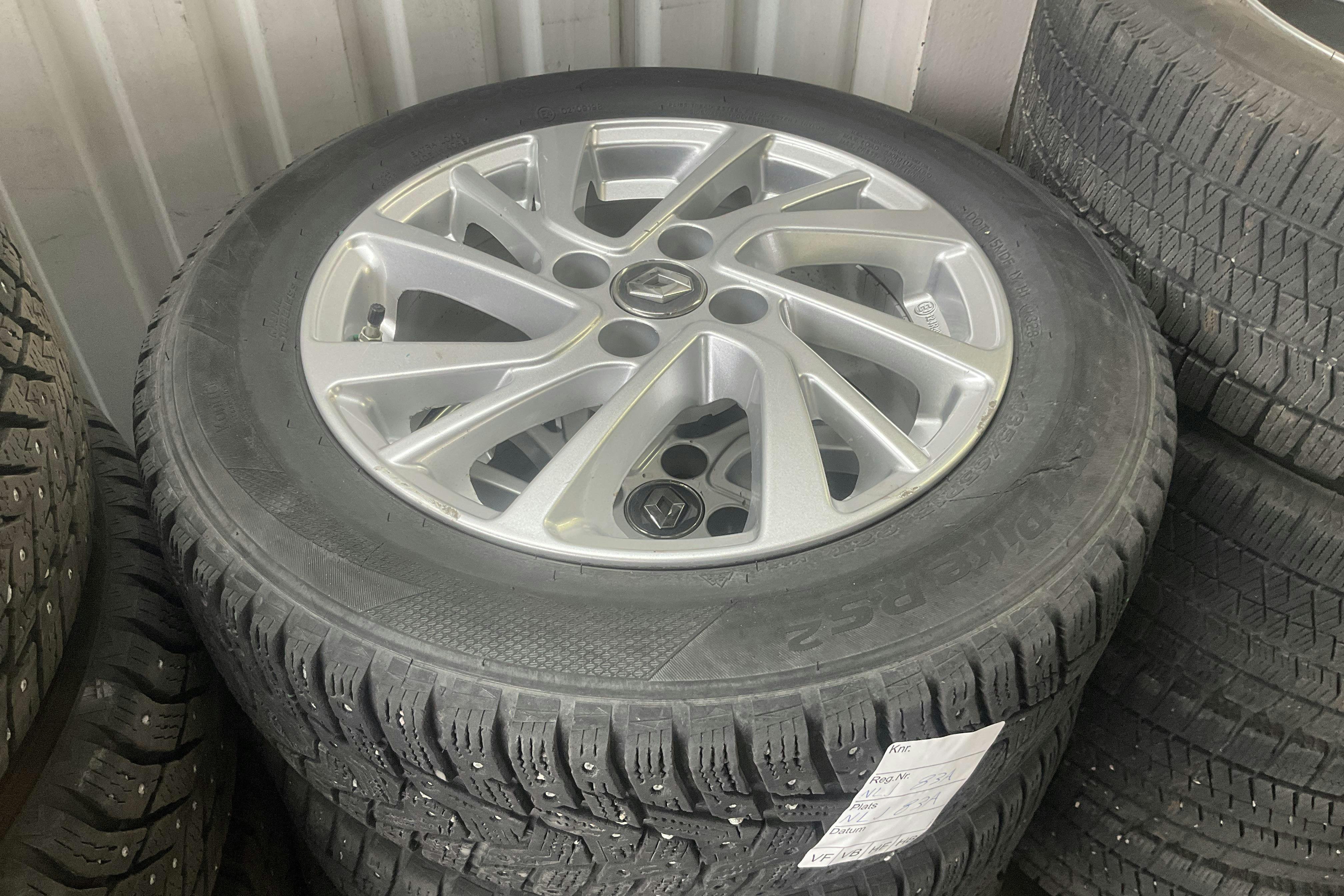 Vehicle Image 14