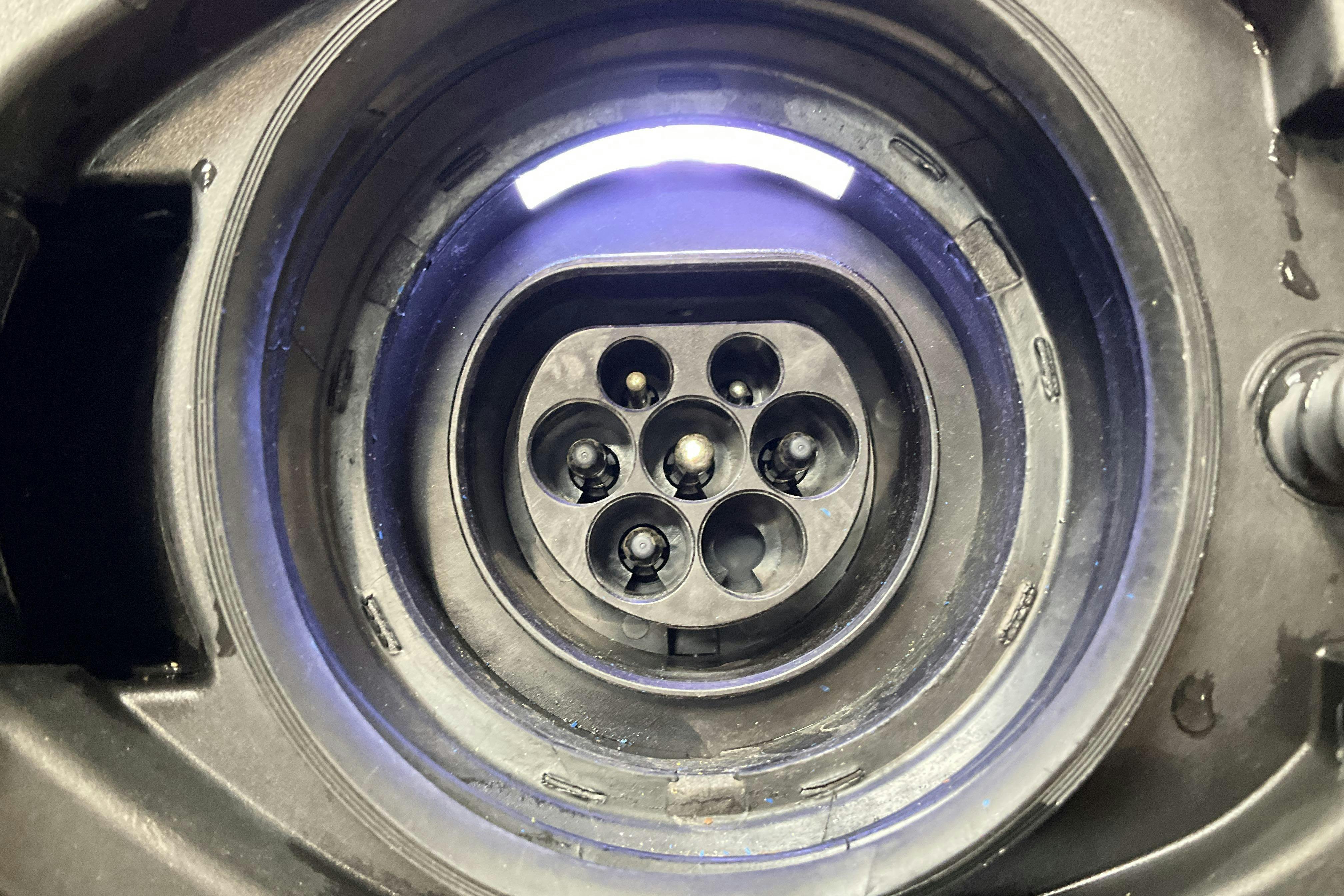 Vehicle Image 16