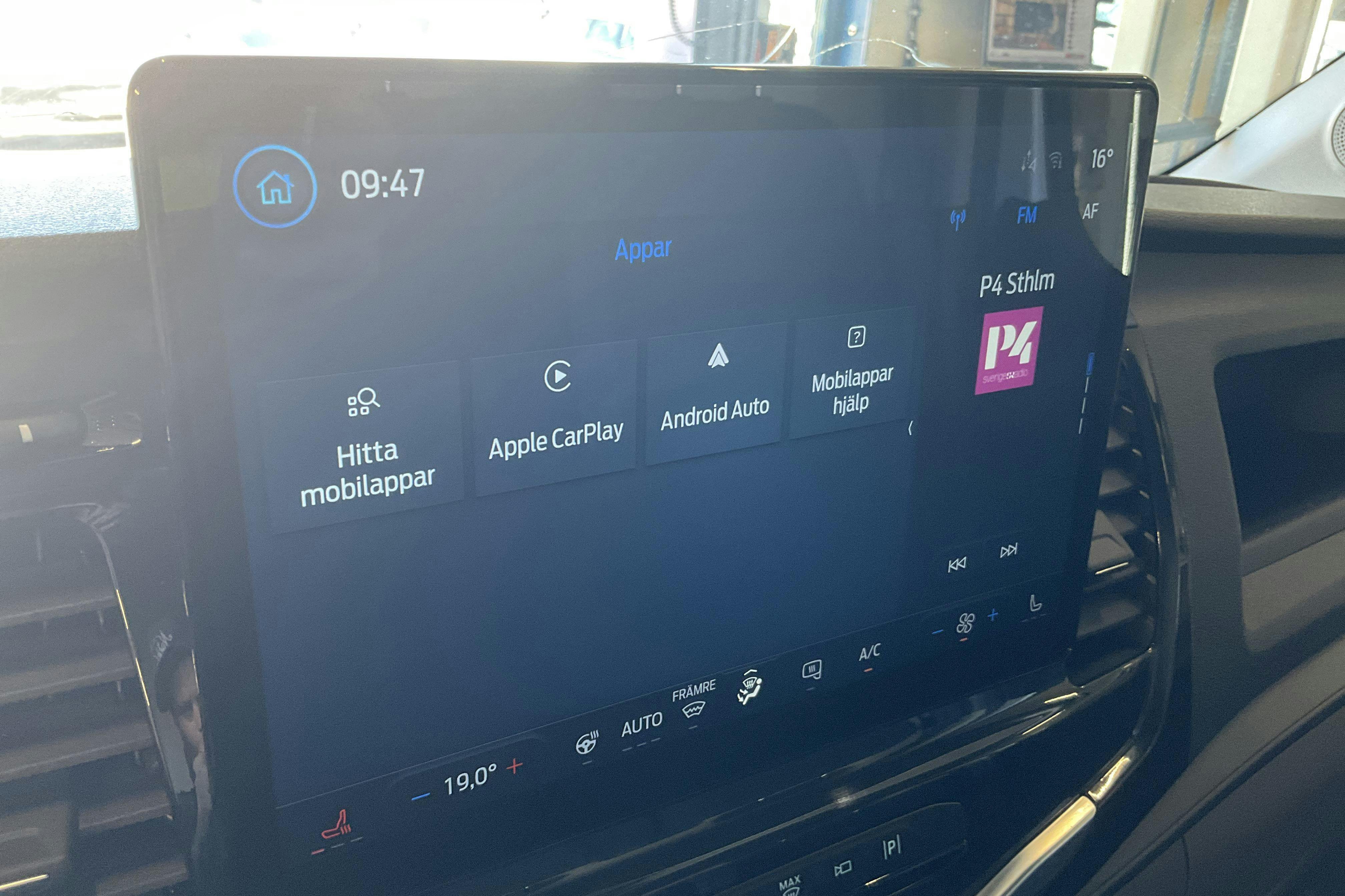 Vehicle Image 14