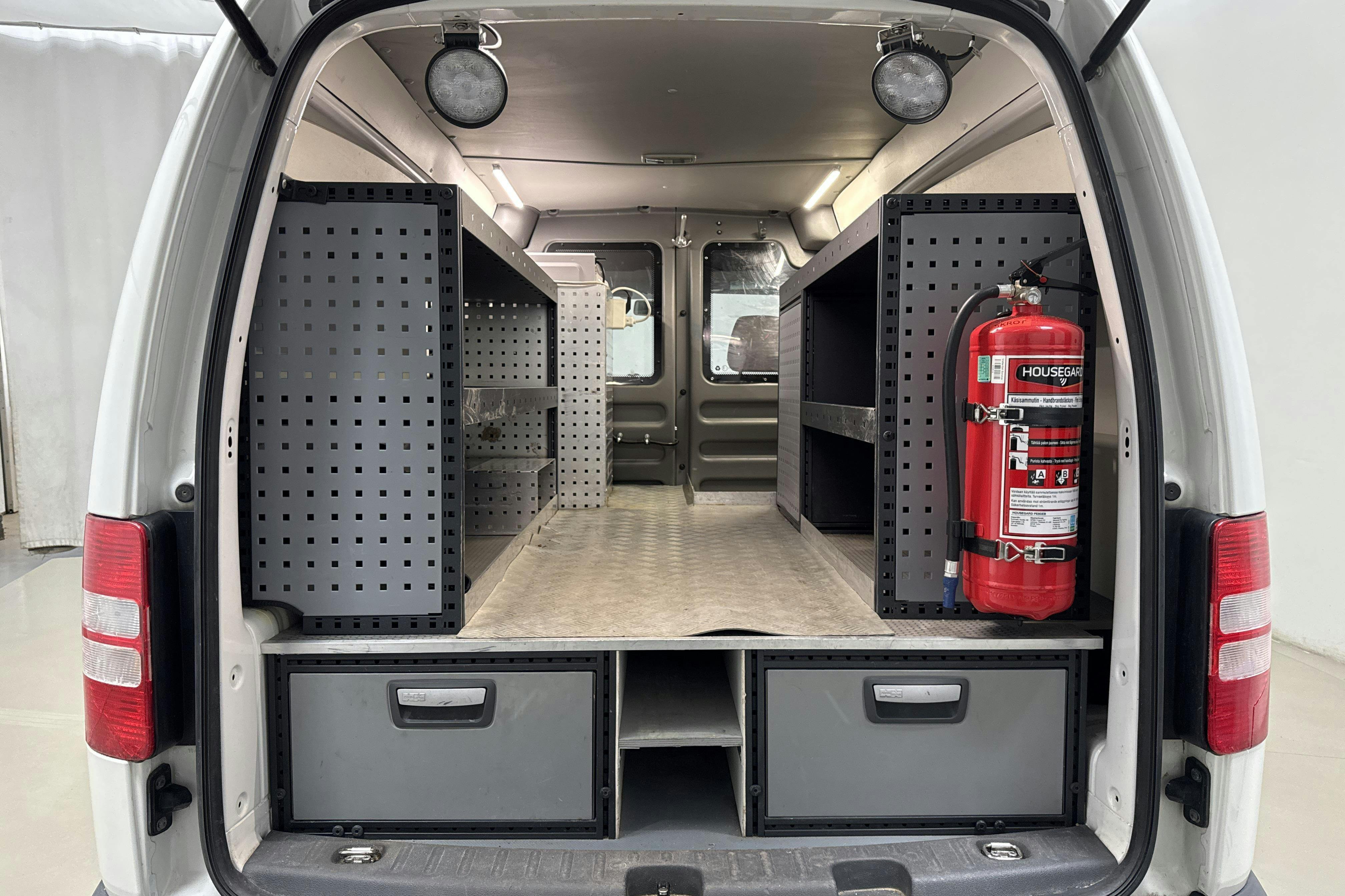 Vehicle Image 10
