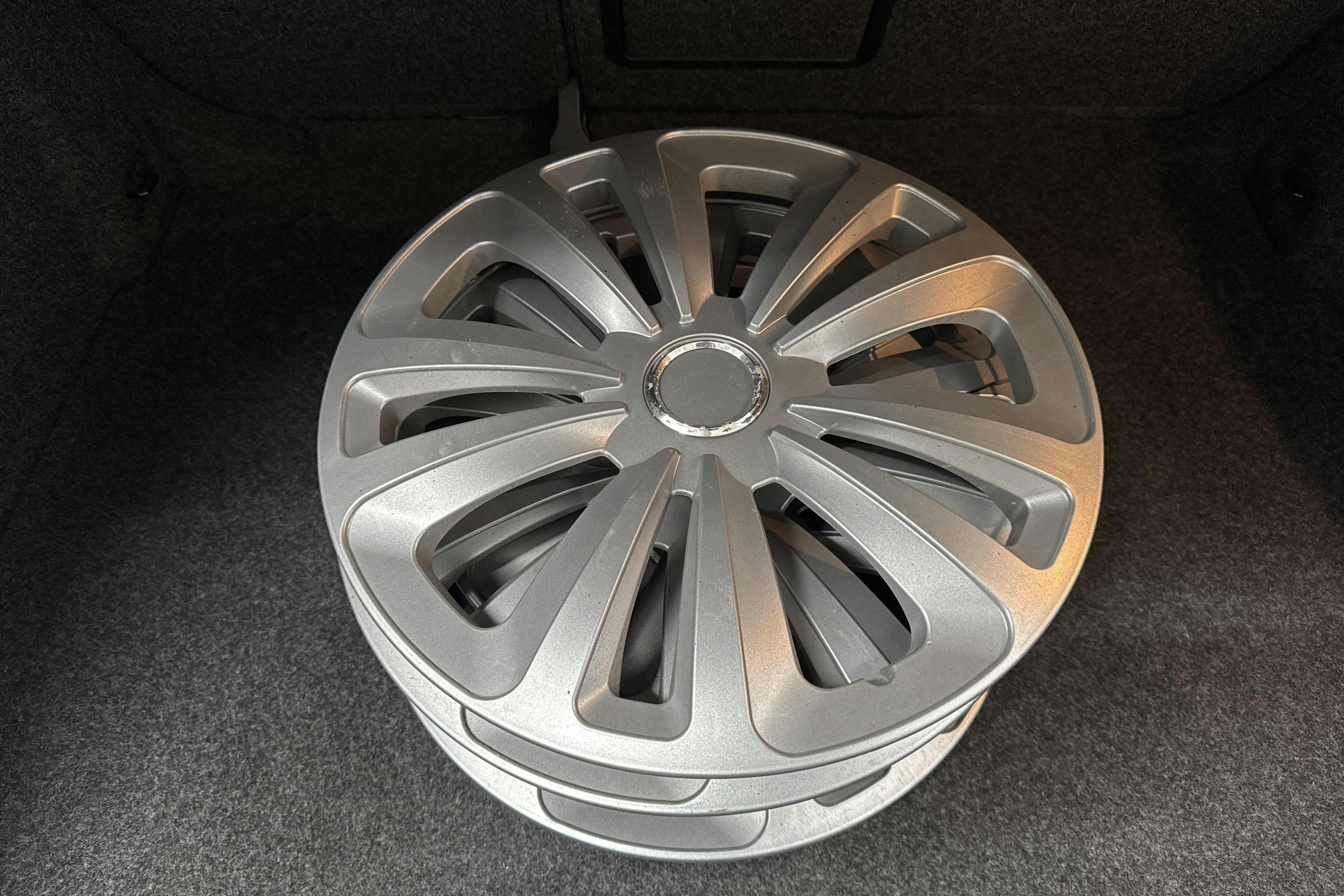 Vehicle Image 14