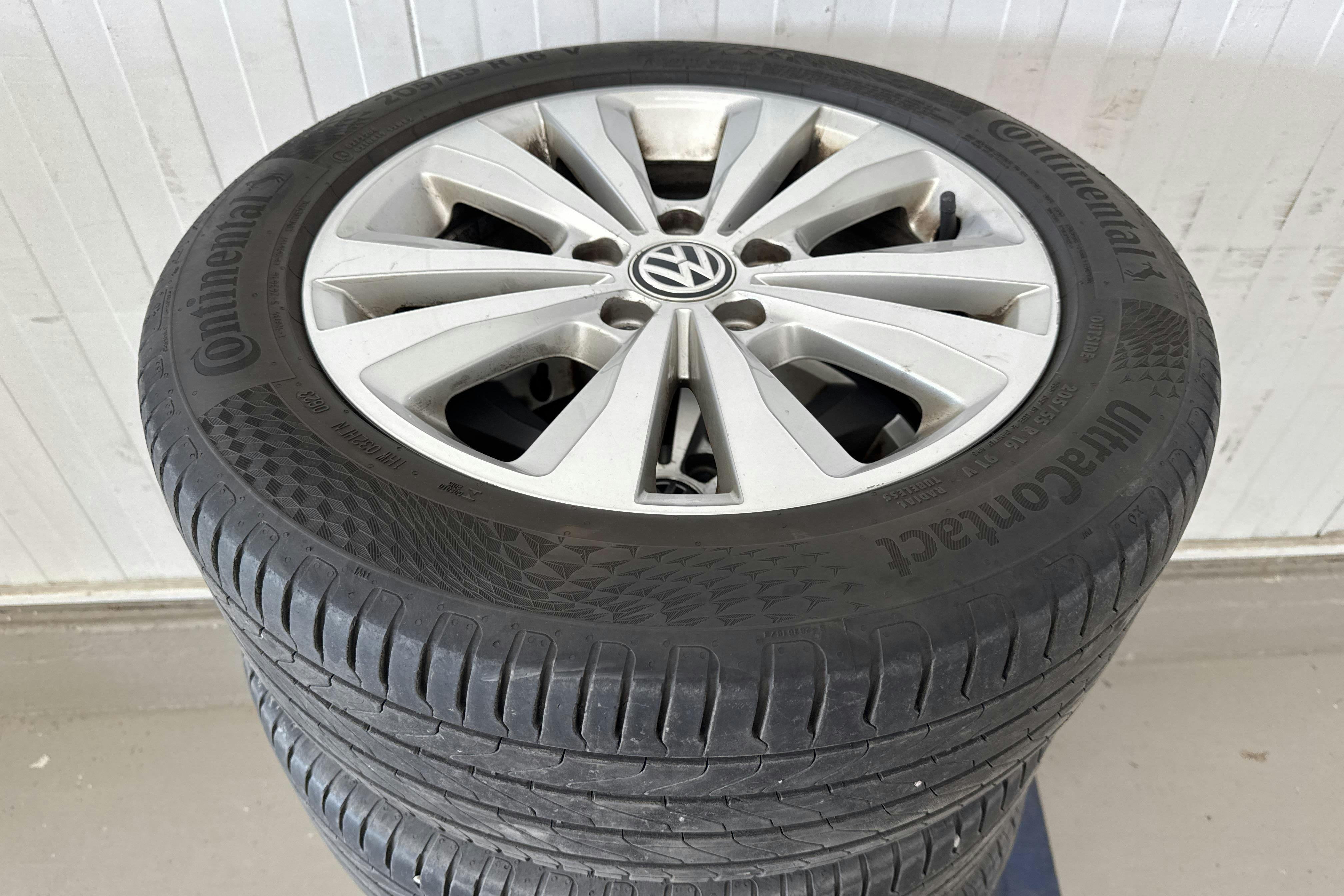 Vehicle Image 14