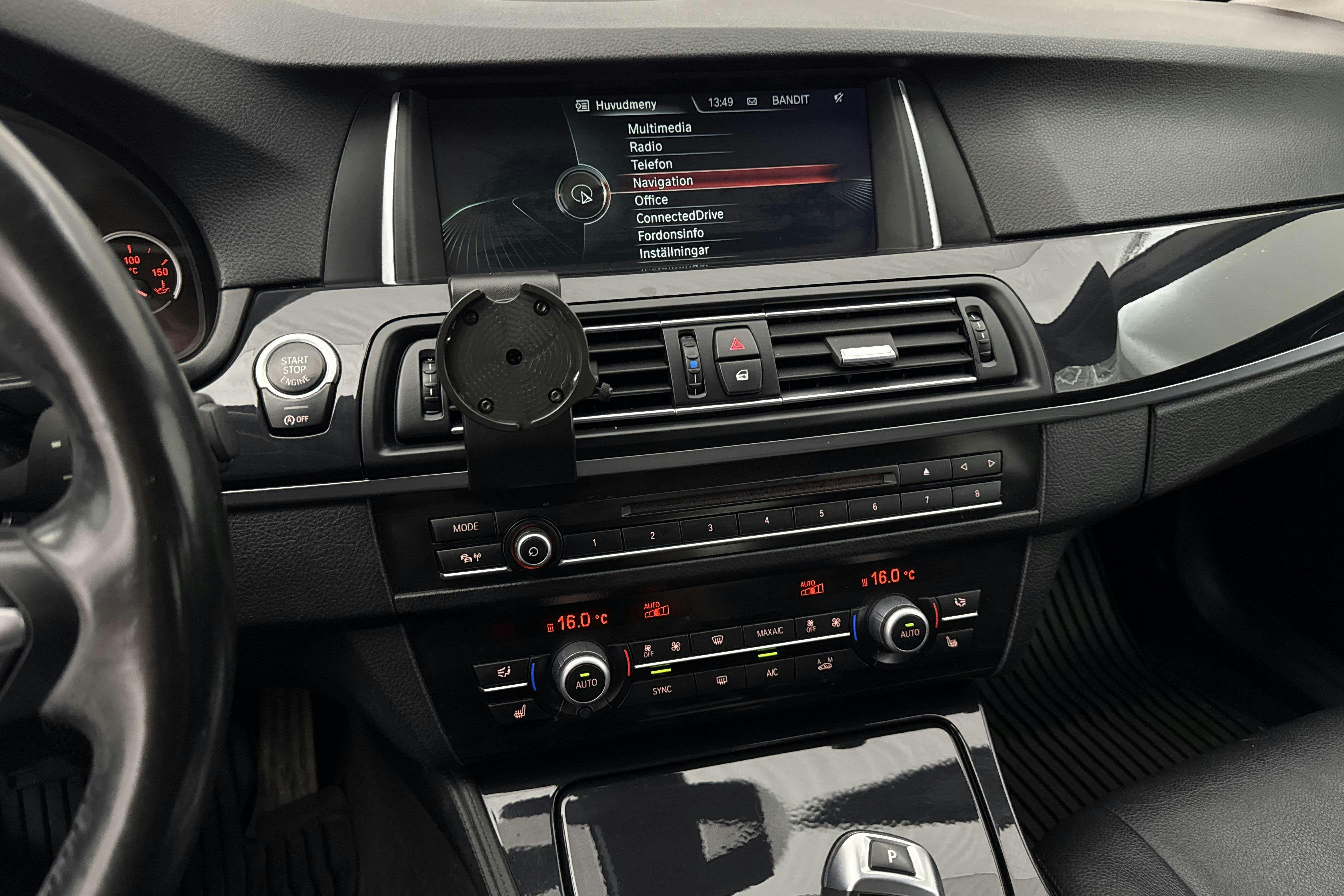 Vehicle Image 13