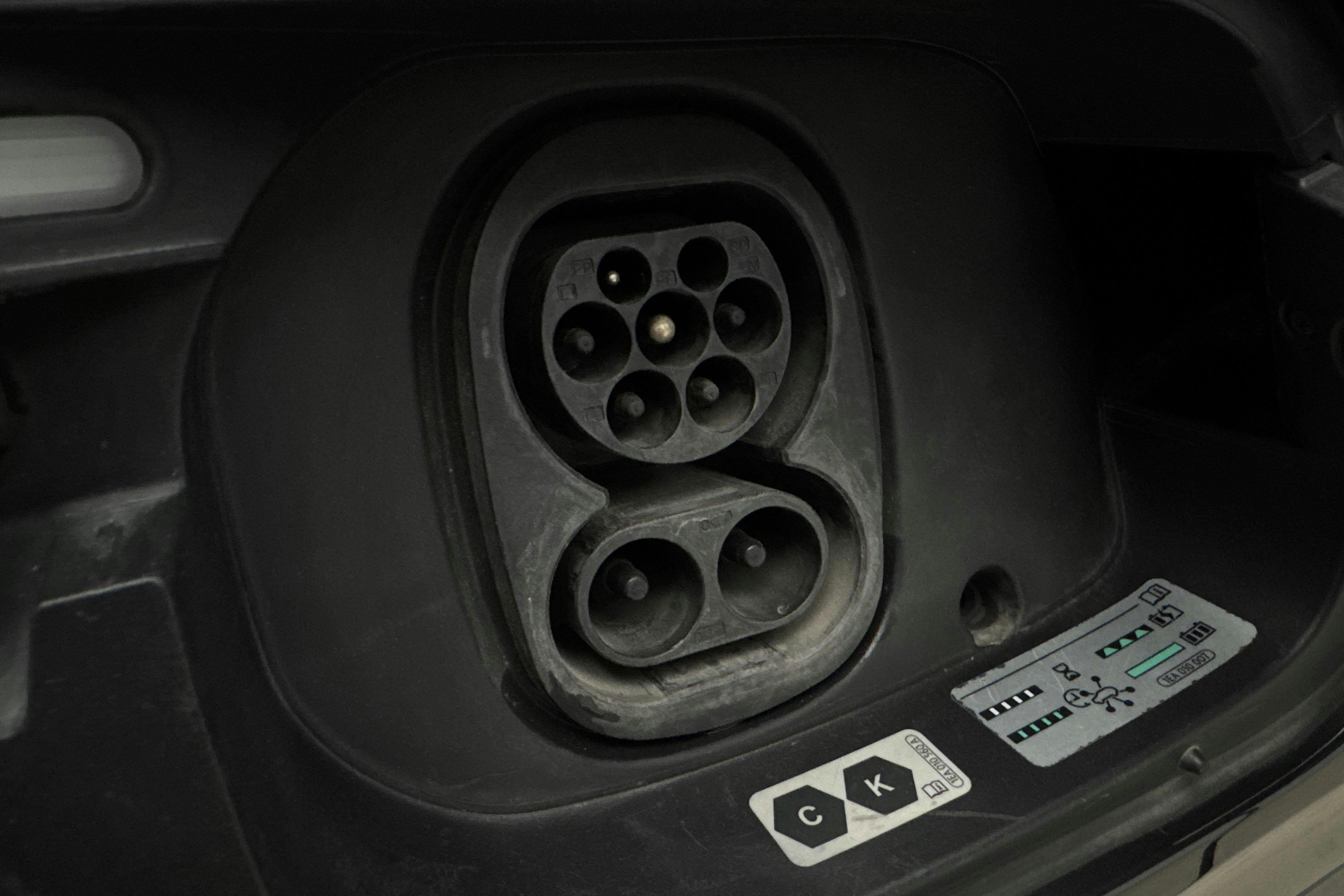 Vehicle Image 18
