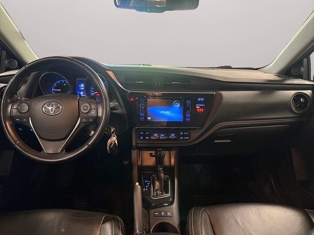 Vehicle Image 14