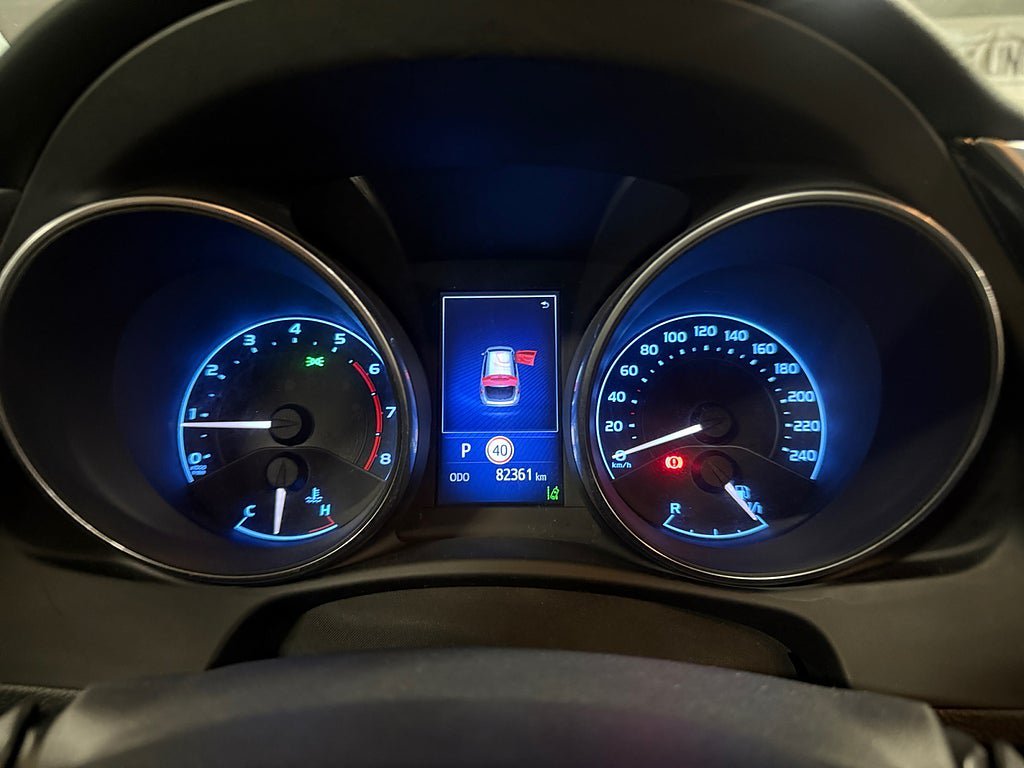 Vehicle Image 16