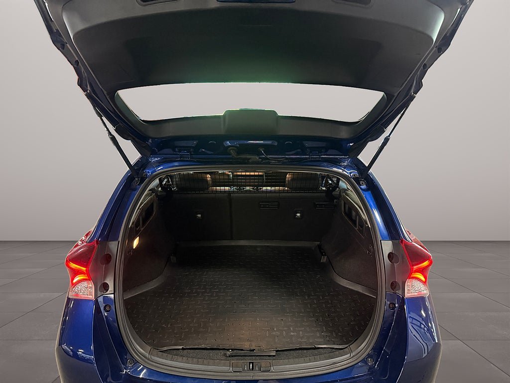 Vehicle Image 18