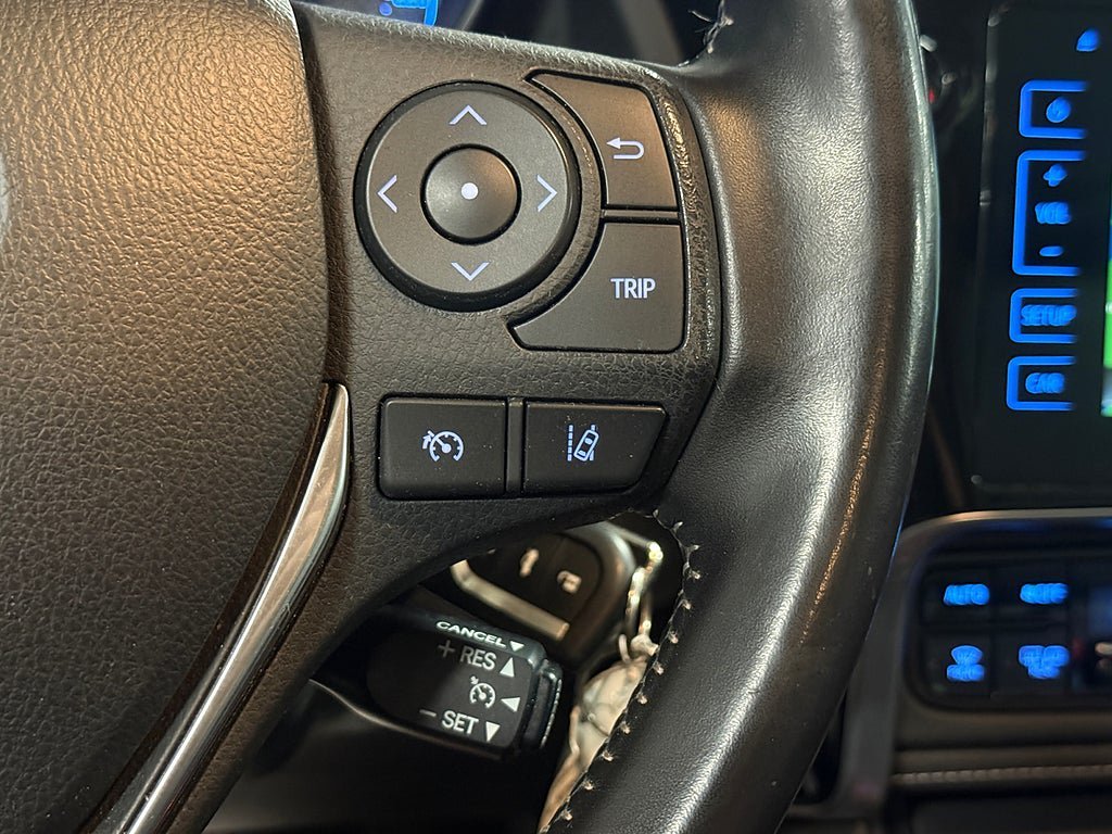 Vehicle Image 24