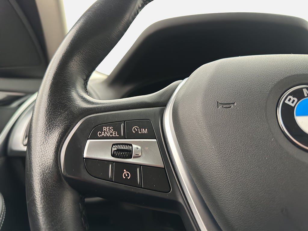 Vehicle Image 27