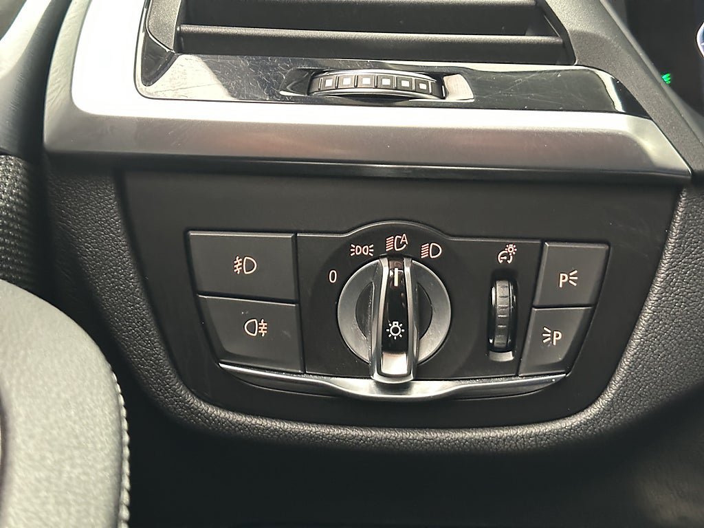 Vehicle Image 28
