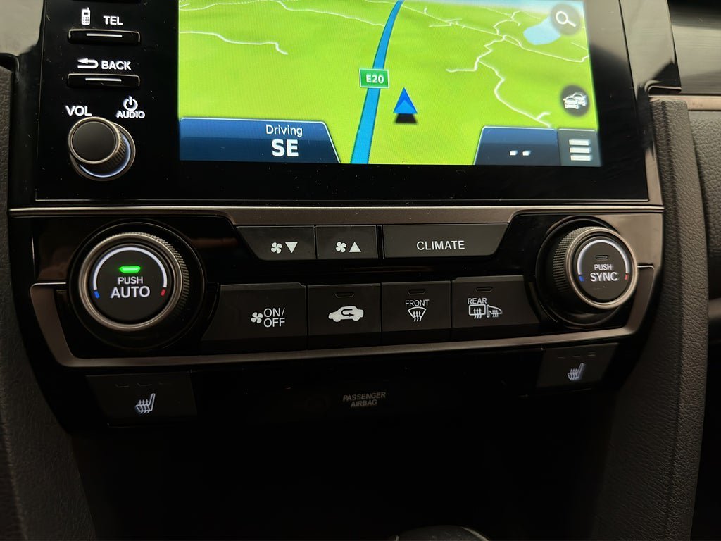 Vehicle Image 18