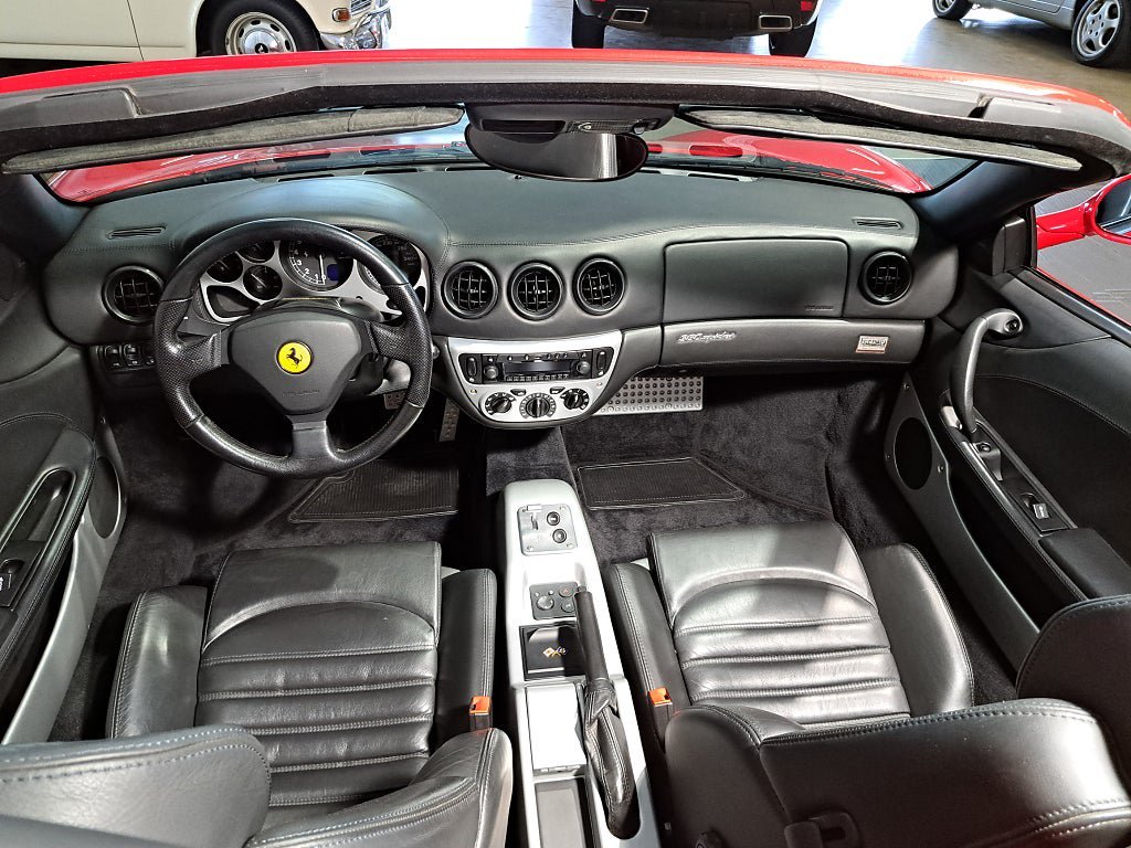 Vehicle Image 18