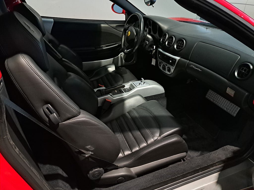 Vehicle Image 21