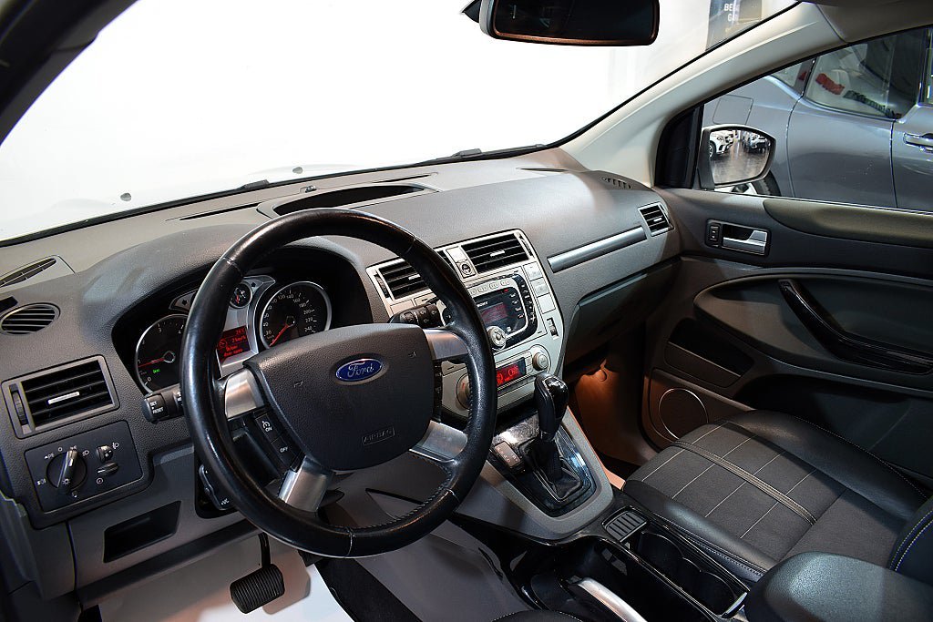 Vehicle Image 8