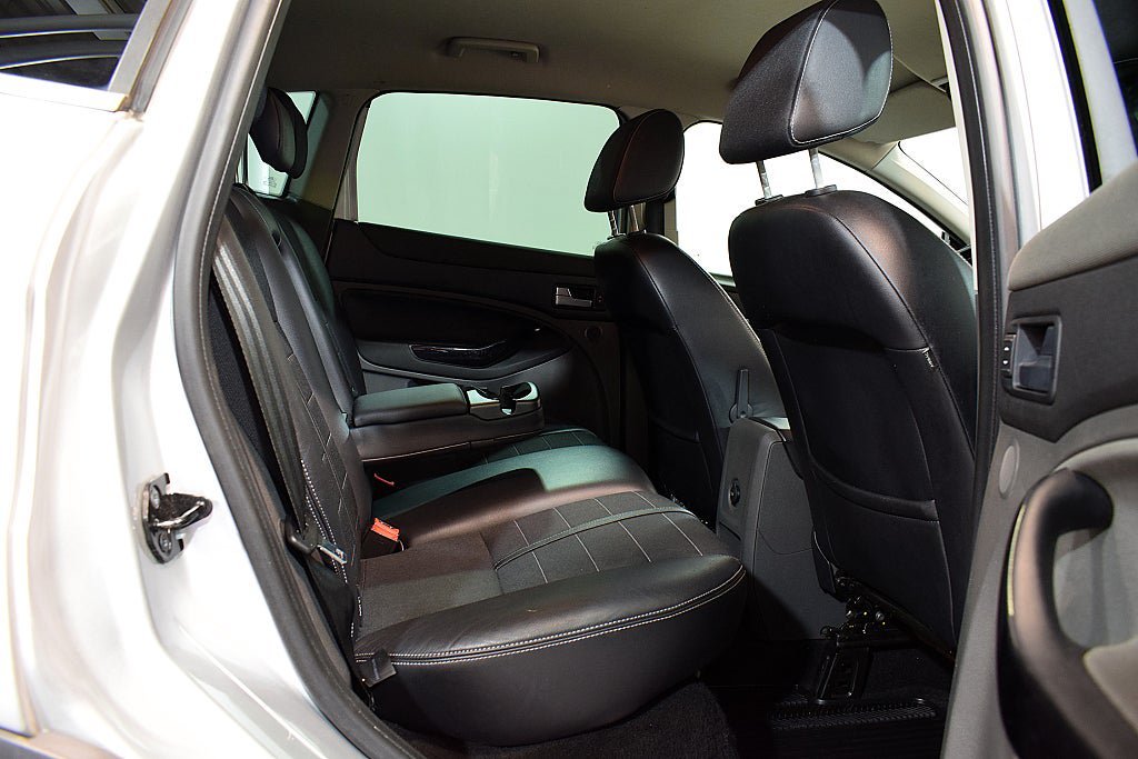 Vehicle Image 19