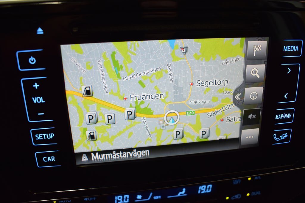 Vehicle Image 12