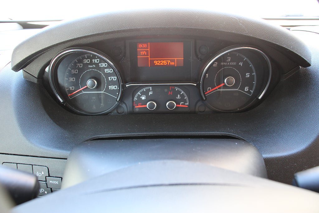 Vehicle Image 13