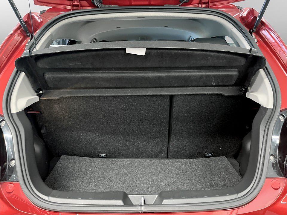 Vehicle Image 19