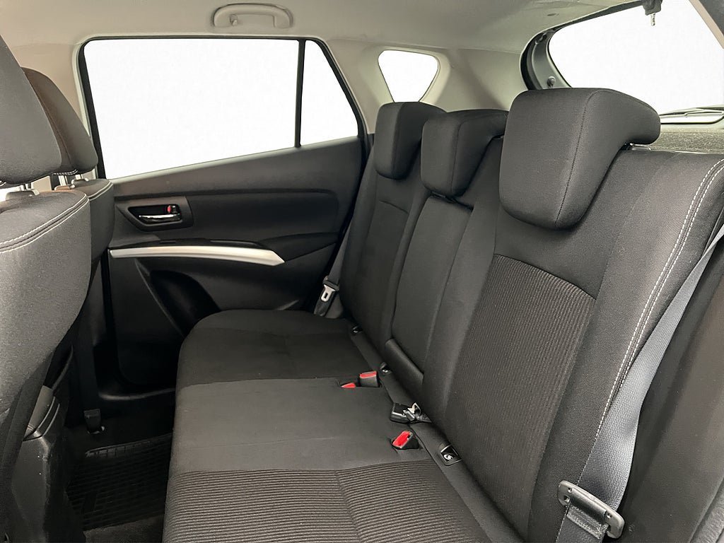 Vehicle Image 14