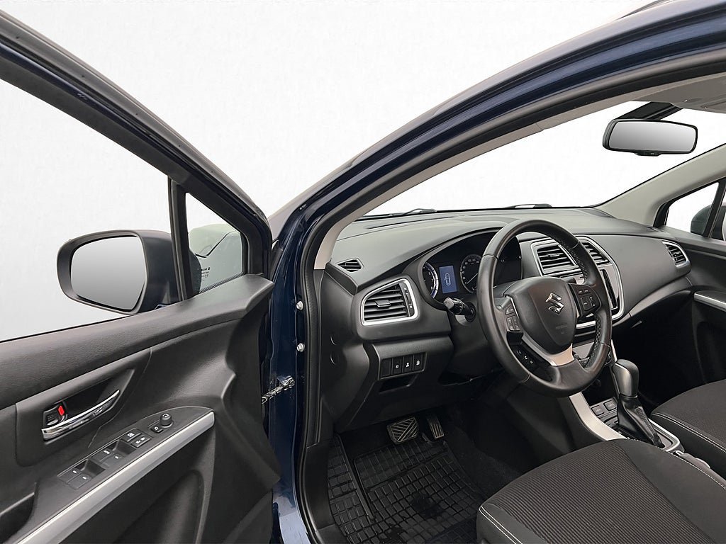 Vehicle Image 17