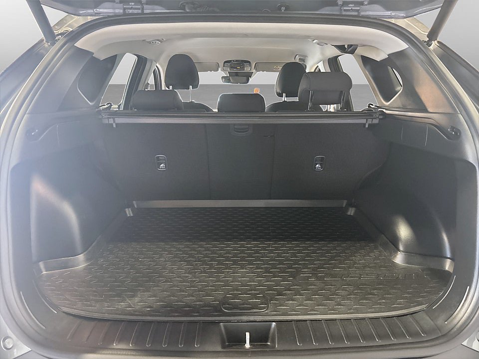 Vehicle Image 16