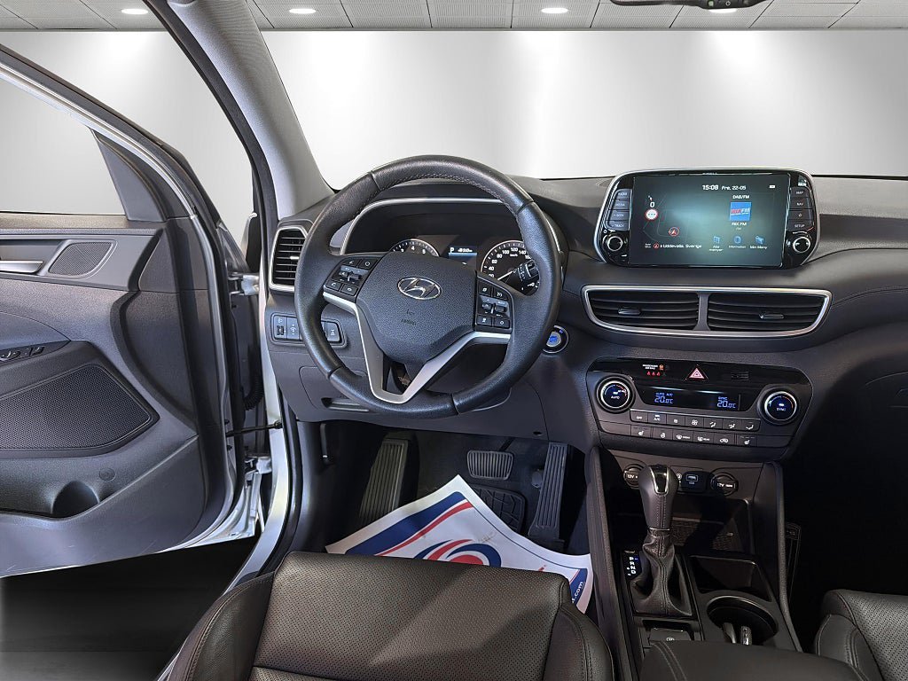 Vehicle Image 8